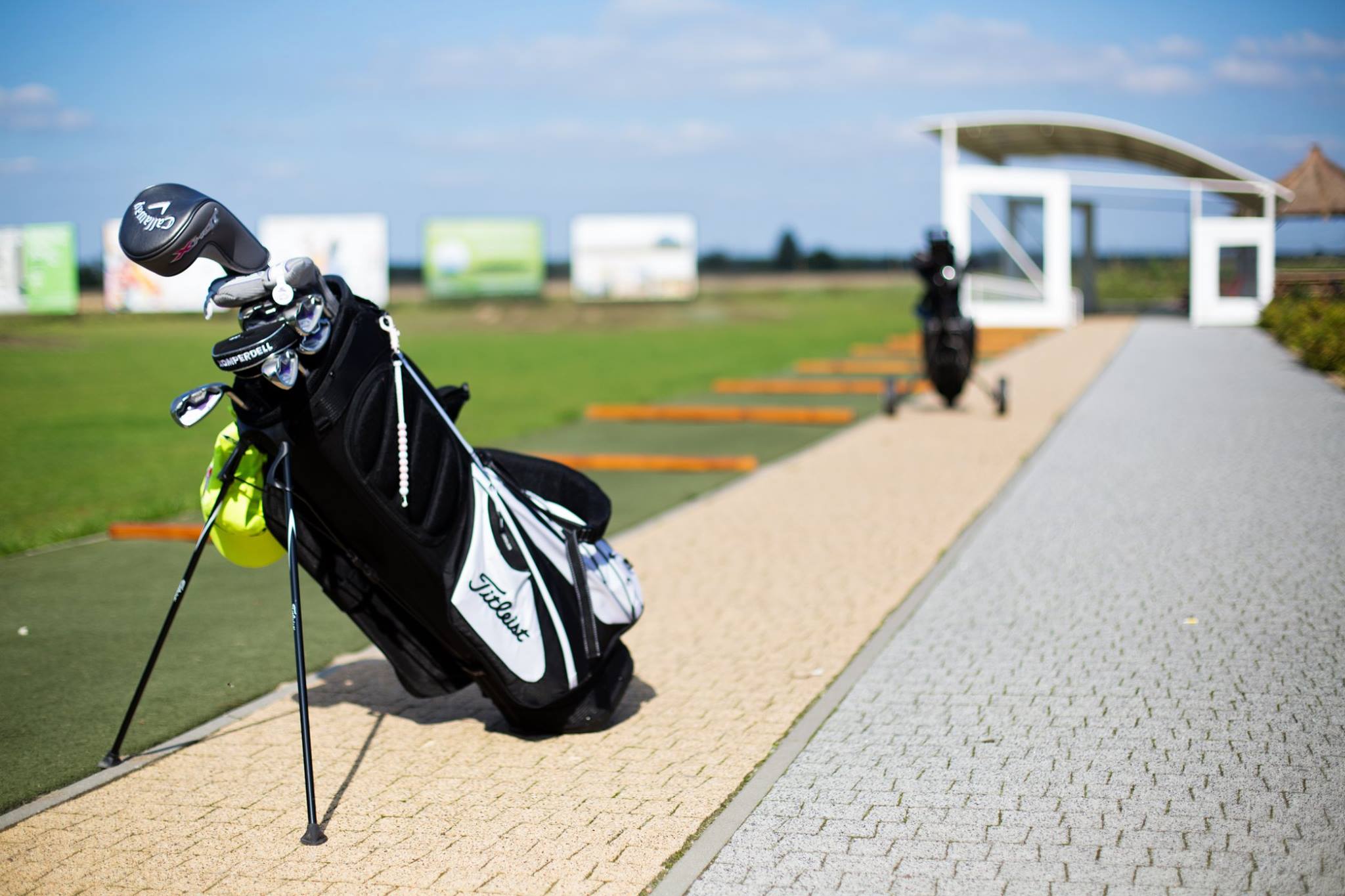 Kotowski Golf Academy - trener golfa PGA Poznań, pole golfowe